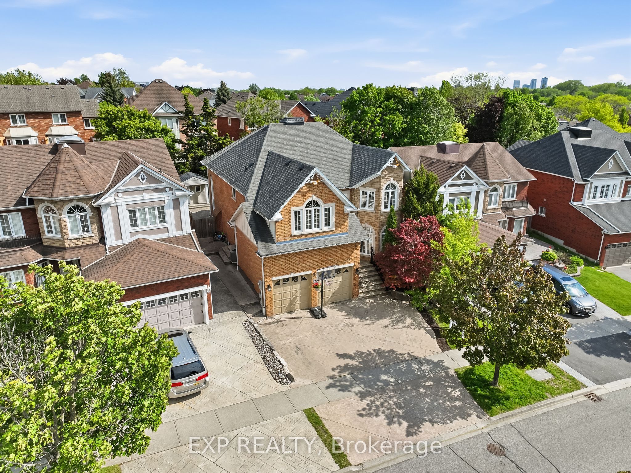 467 Delaney Drive