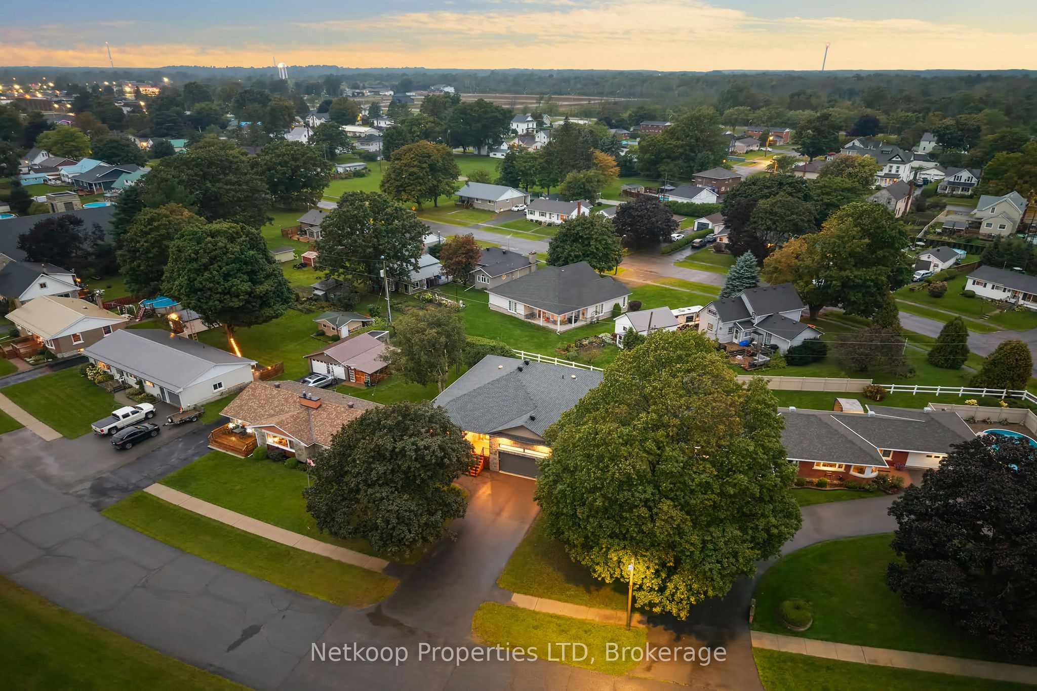30 Lakeview Drive