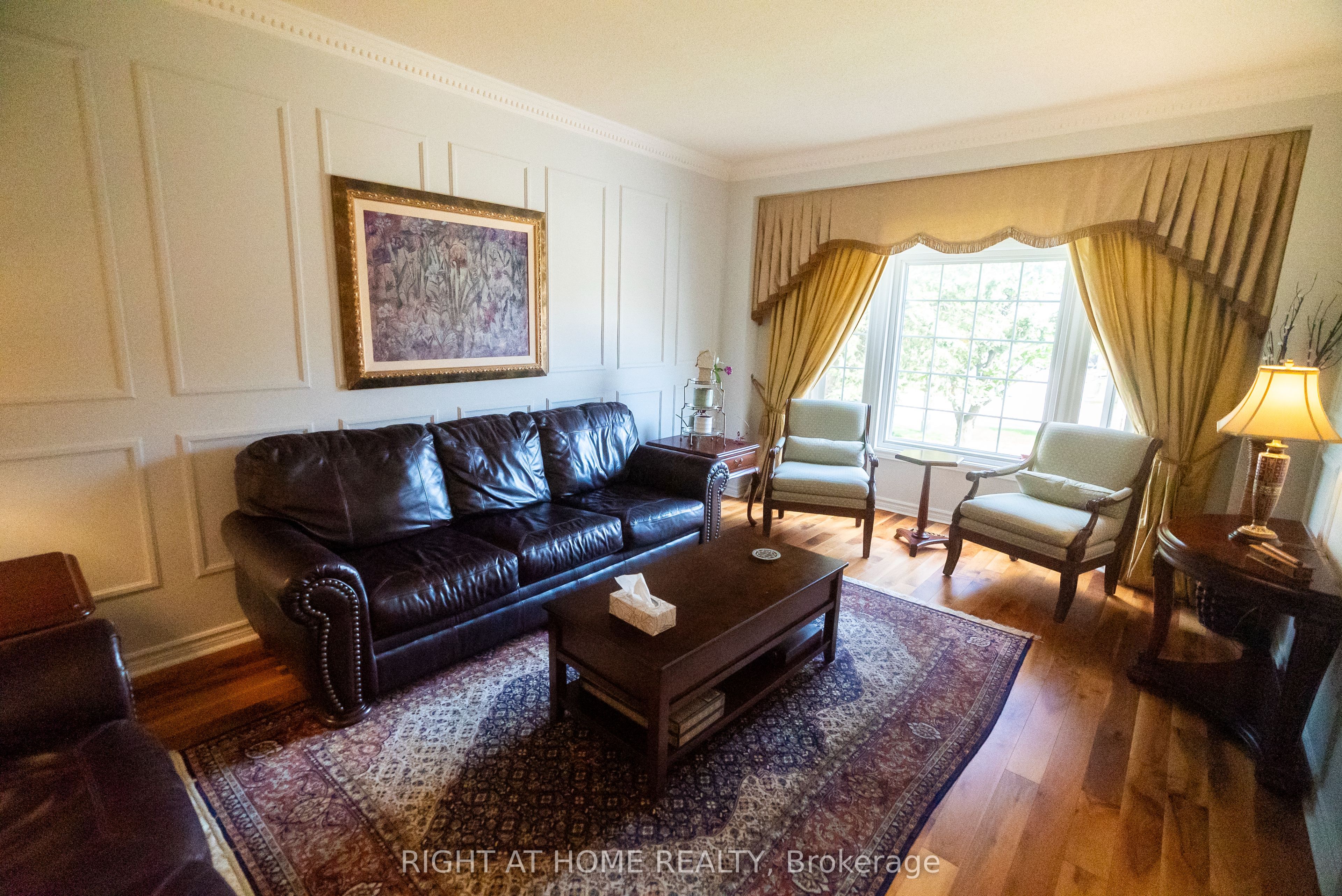 2427 Erin Centre Boulevard