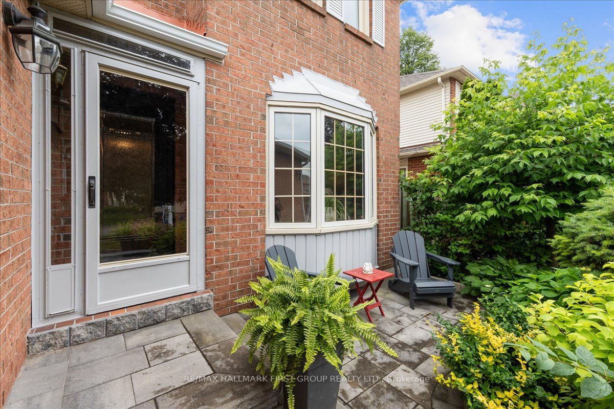 1276 Maple Ridge Drive