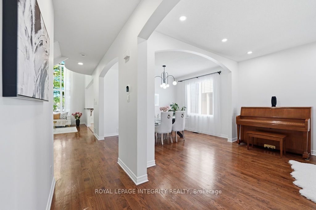 72 Maricona Way