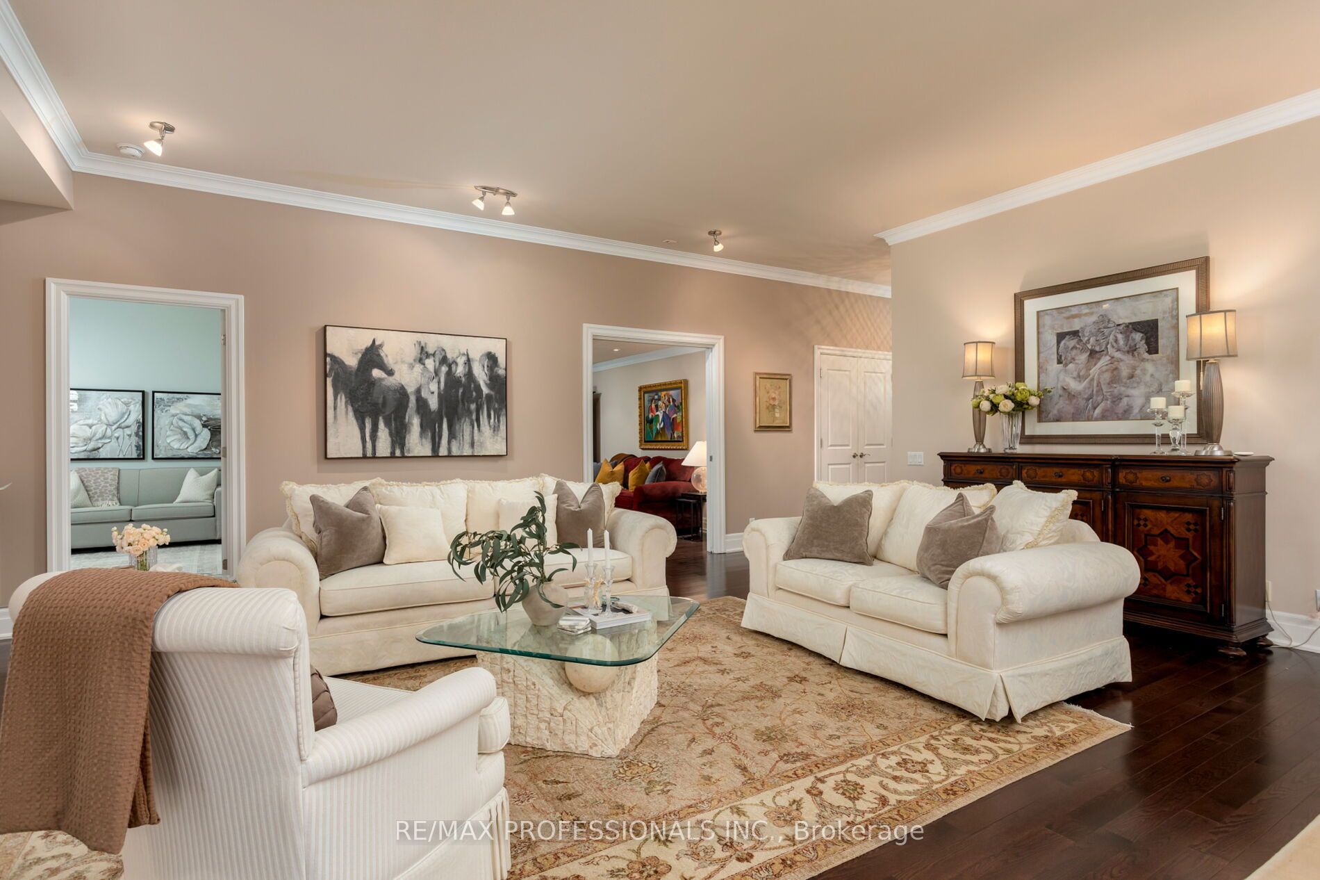 9 Burnhamthorpe Crescent 108