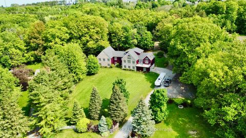 100 Snow Ridge Court Oshawa ON L1H 0S5