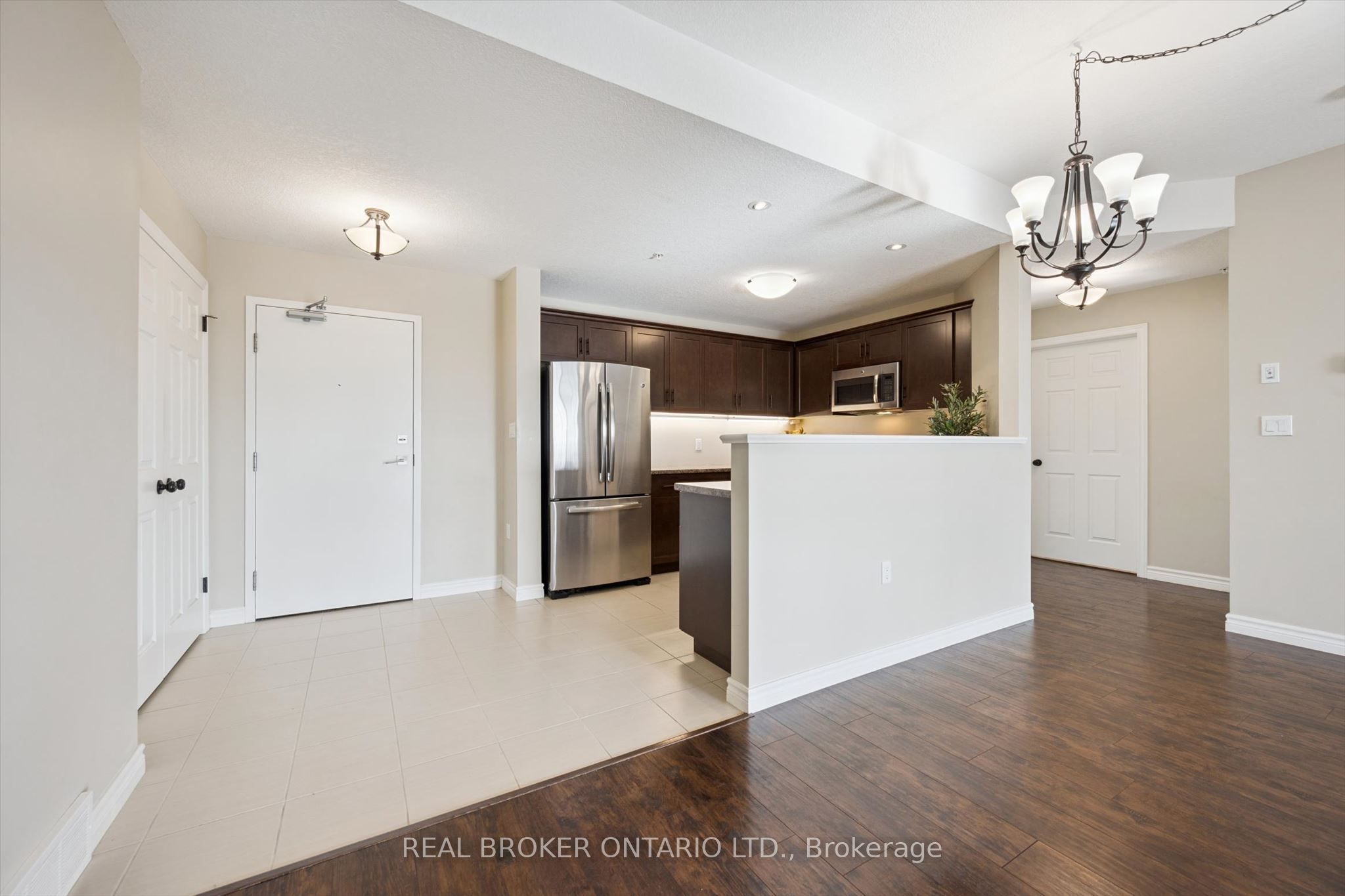 6492 Gerrie Road 408