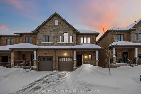 31 Gord Matthews Way Uxbridge ON L9P 0E9