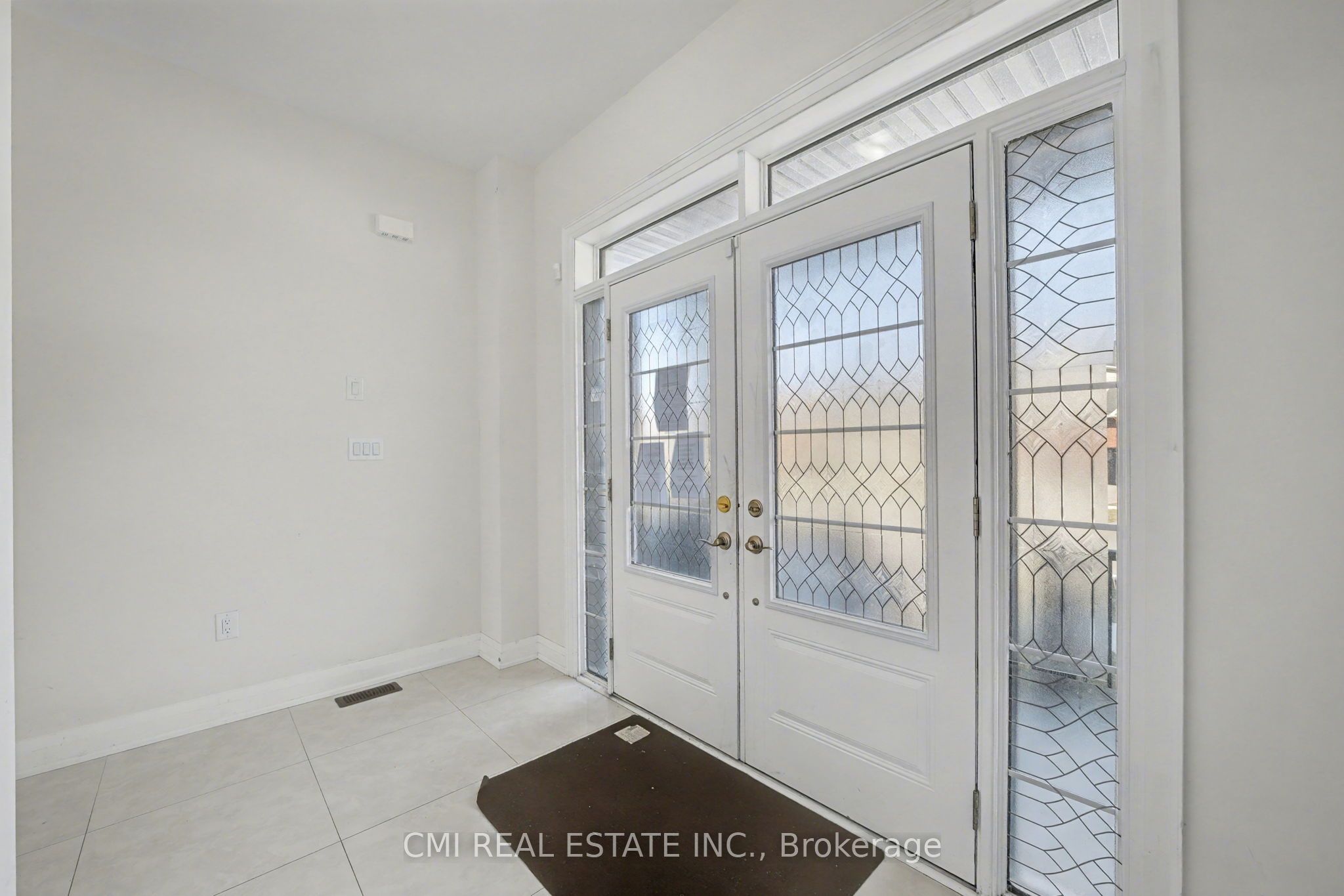 343 Northglen Boulevard W