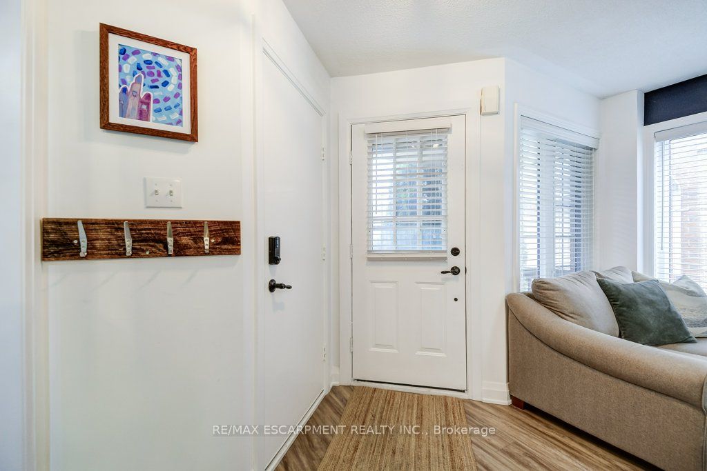 4 Harnesworth Crescent