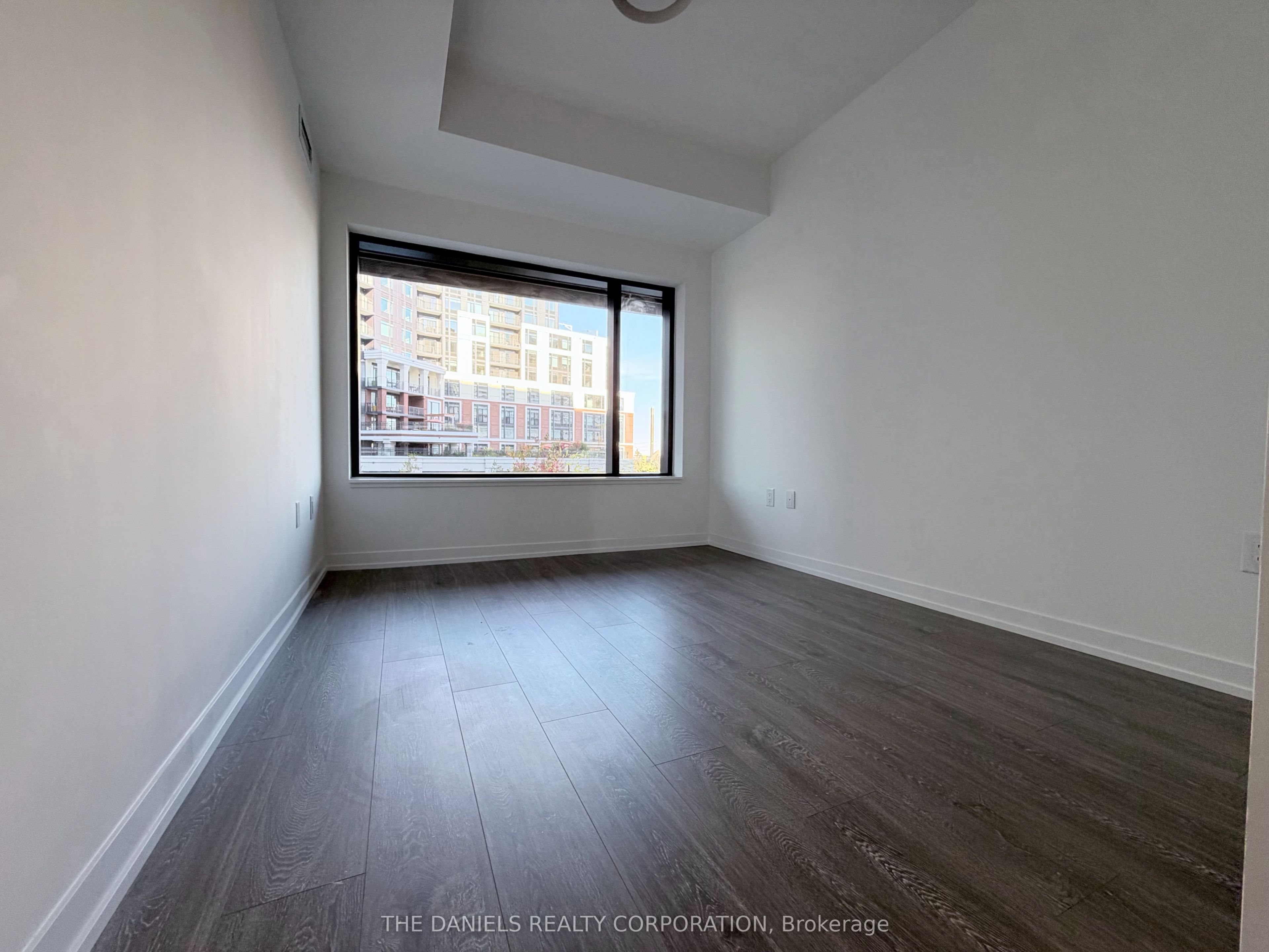 2485 Eglinton Avenue W 311