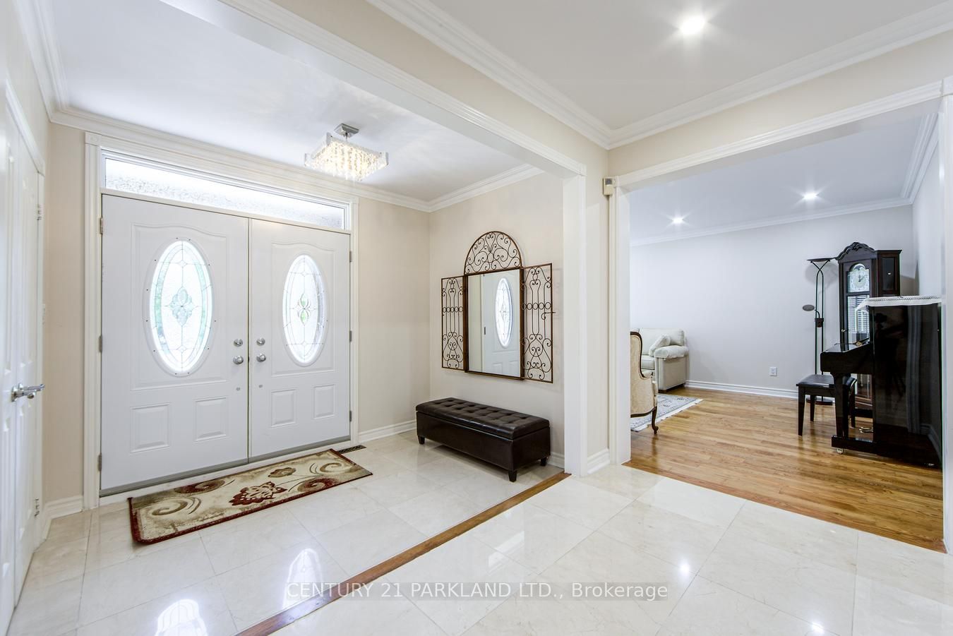 112 Strathearn Avenue