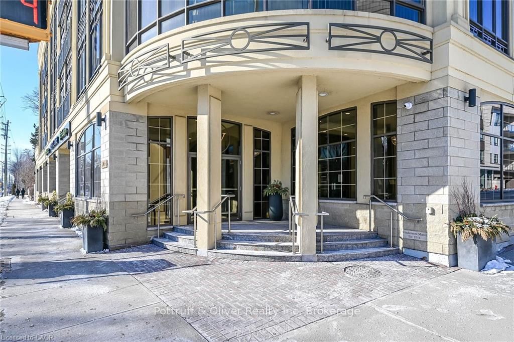 205 Lakeshore Road W 409