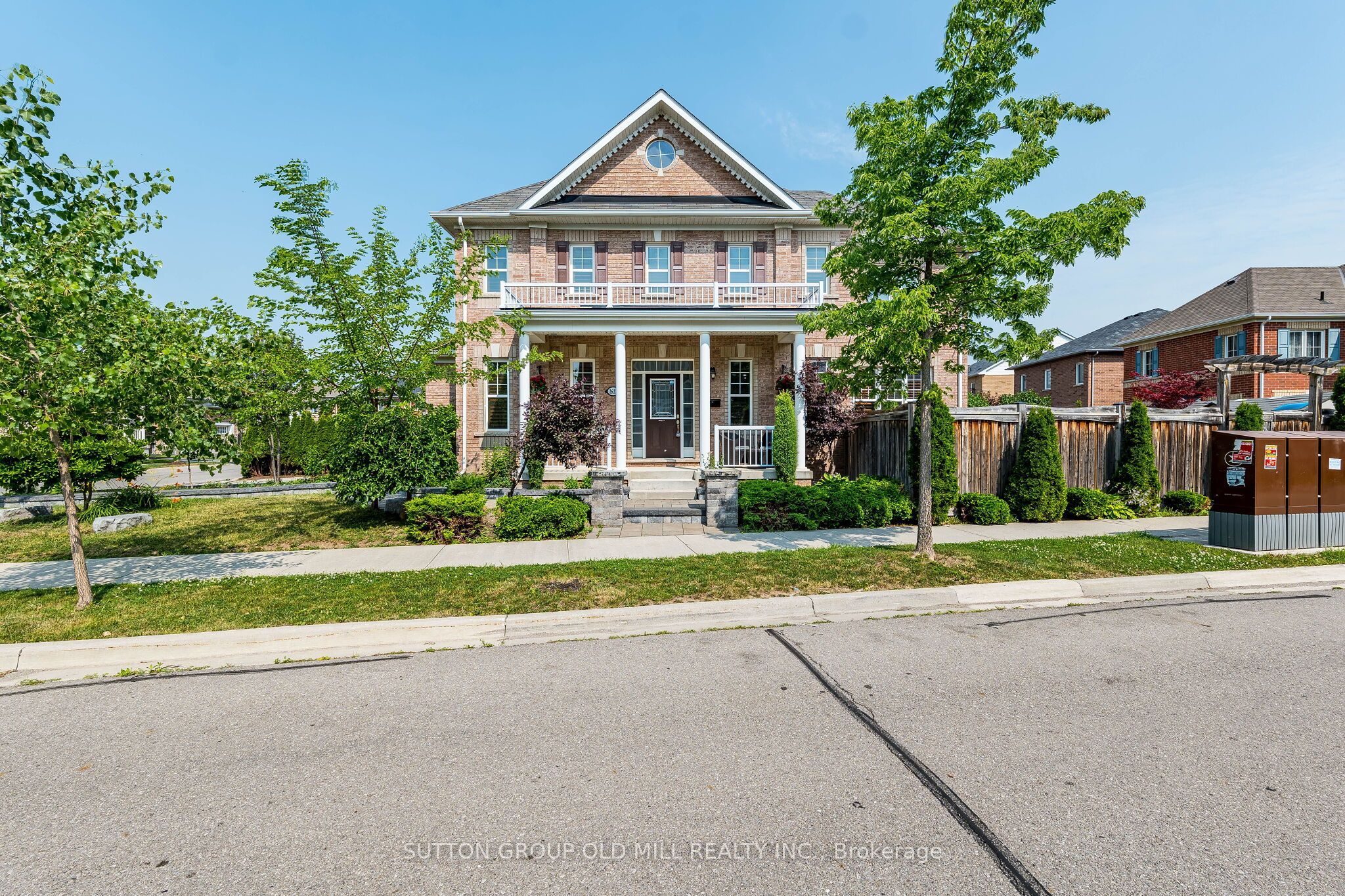 1613 Copeland Circle