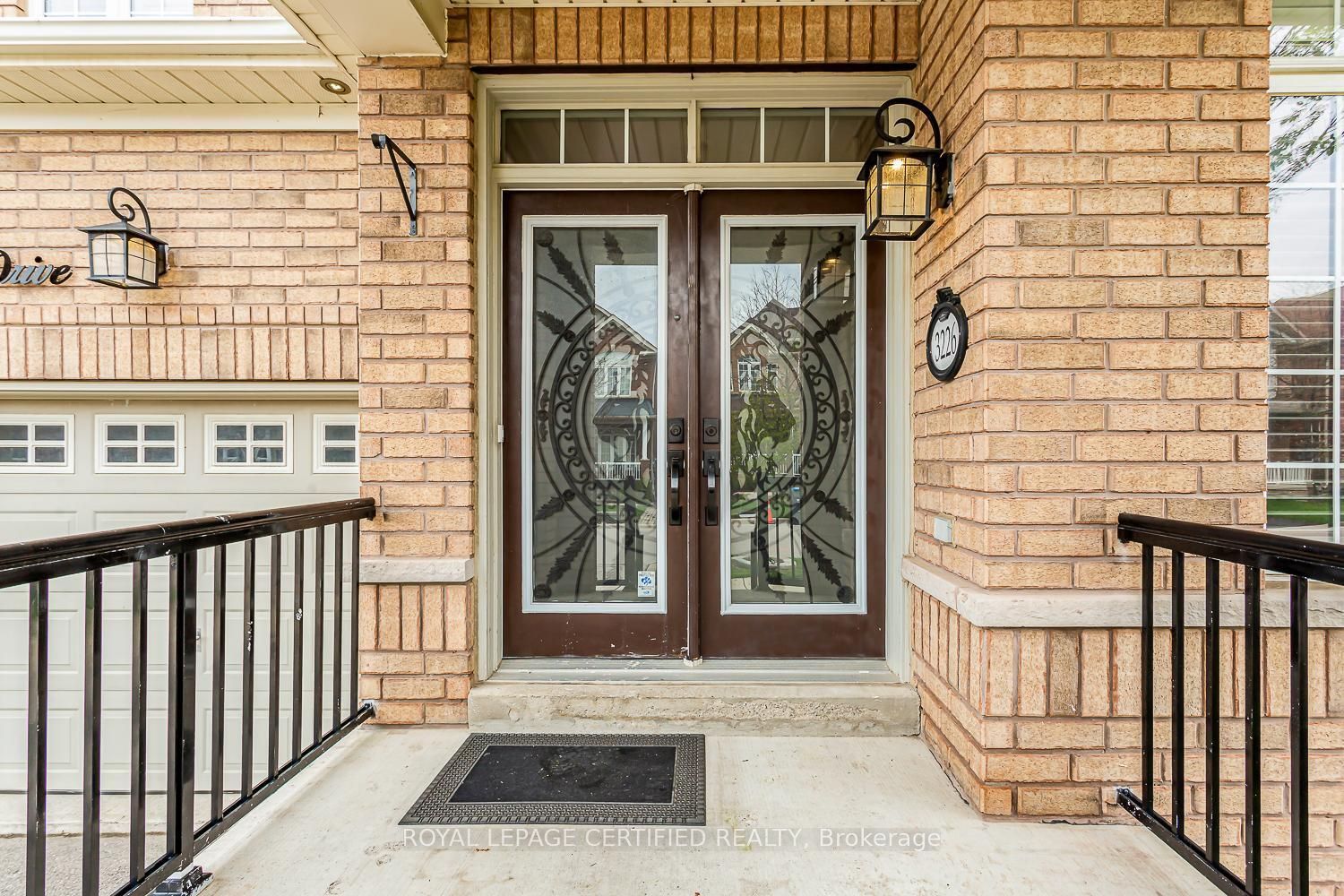 3226 Paul Henderson Drive