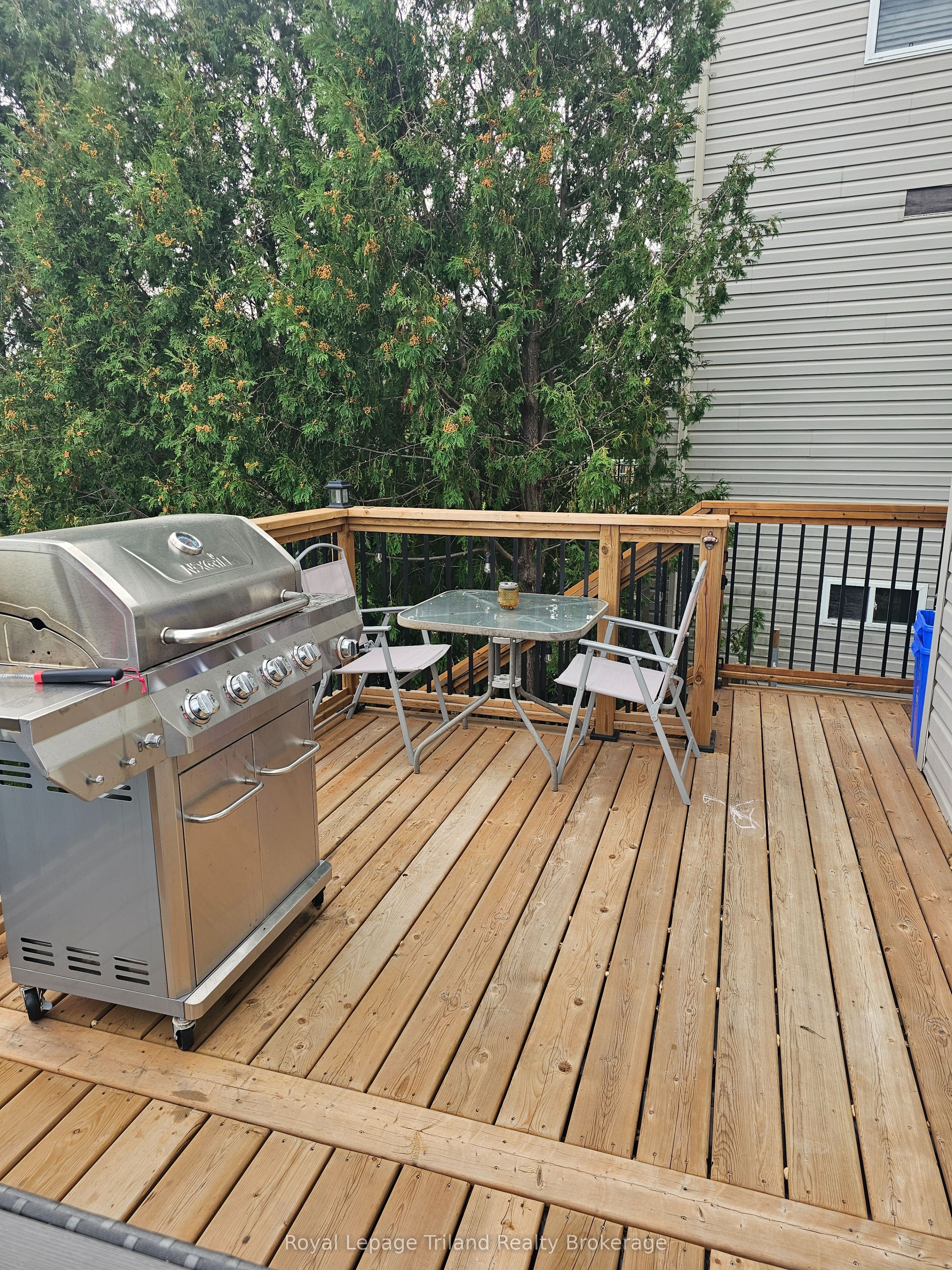 847 Hunters Gate Crescent