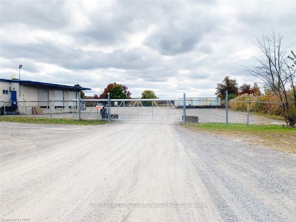 281 QUEENSTON Road