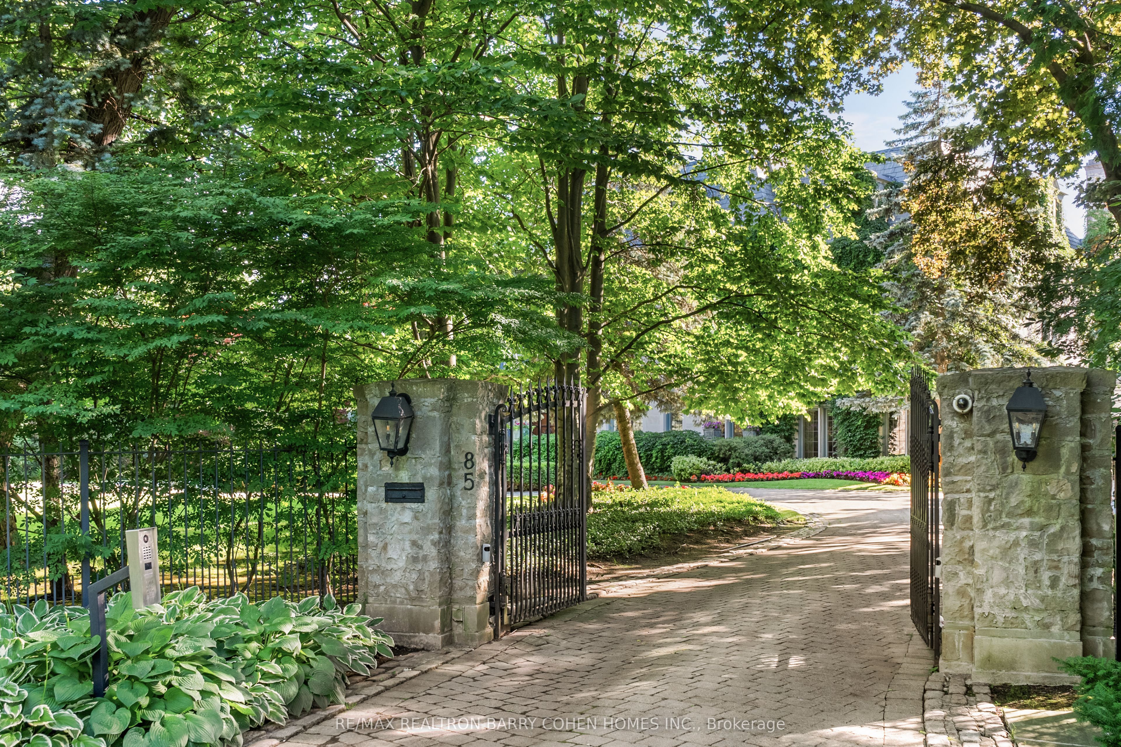 85 The Bridle Path