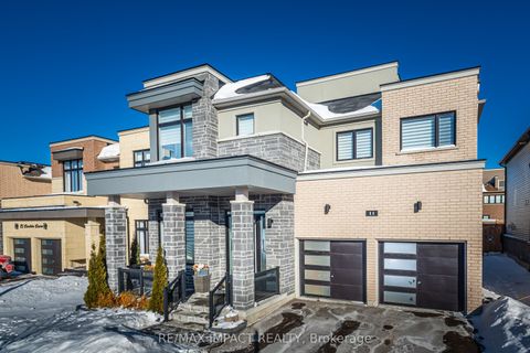 11 Larkin Lane Clarington ON L1C 4A7