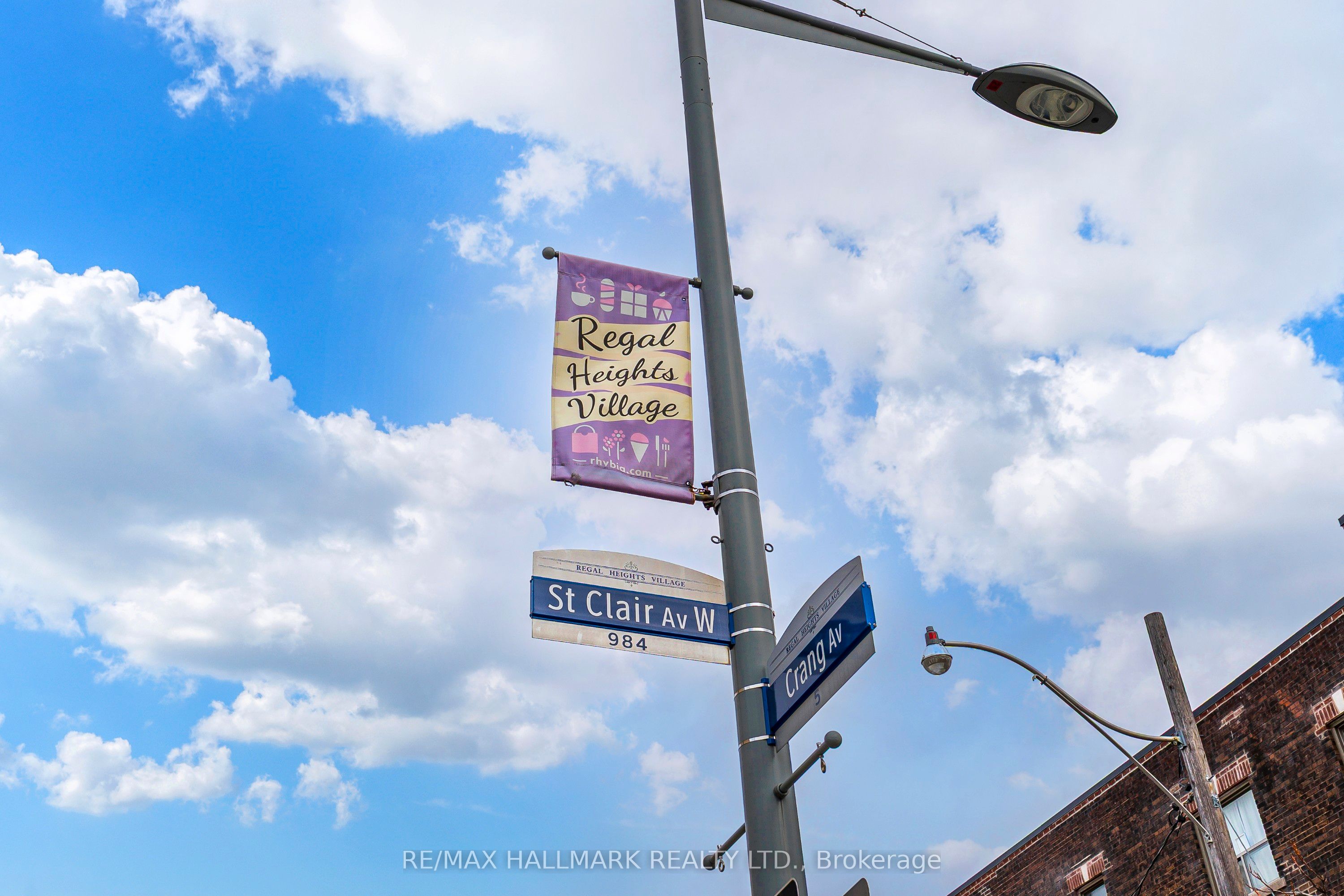 956 St Clair Avenue W Main Floor