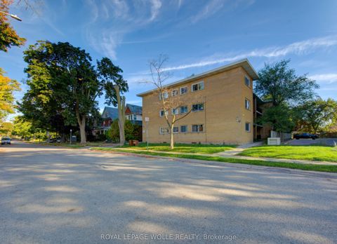 50 Gordon Avenue Kitchener ON N2H 1N8