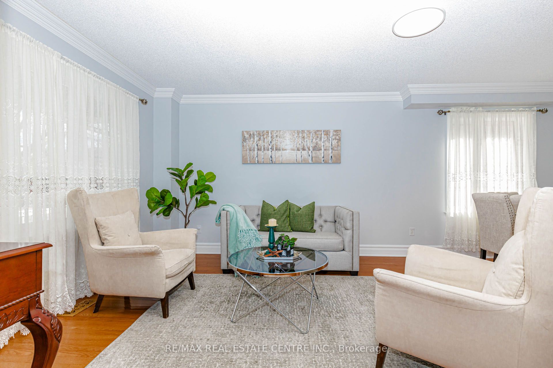 93 Woodvalley Drive