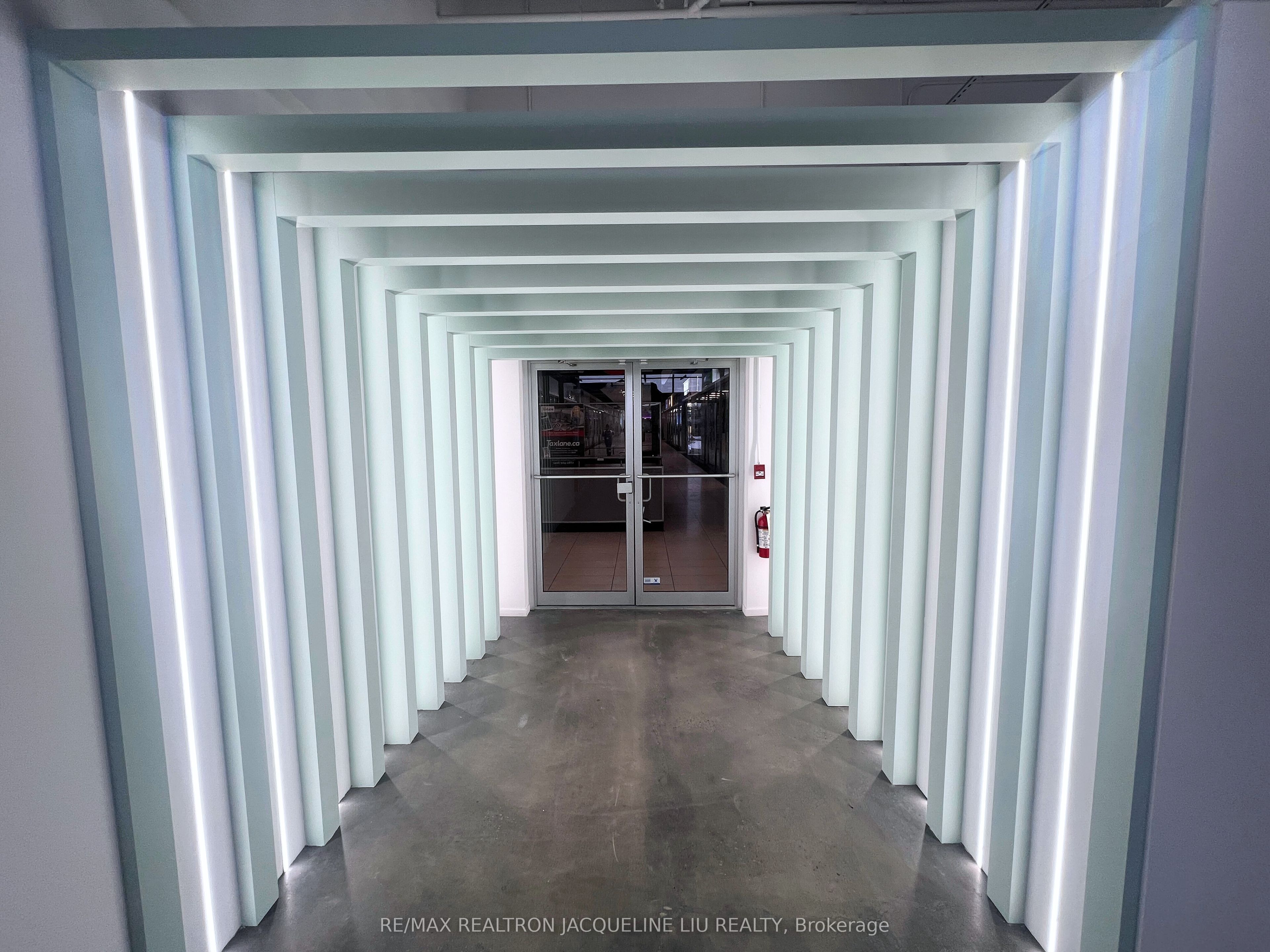 8339 Kennedy Road 2800-06