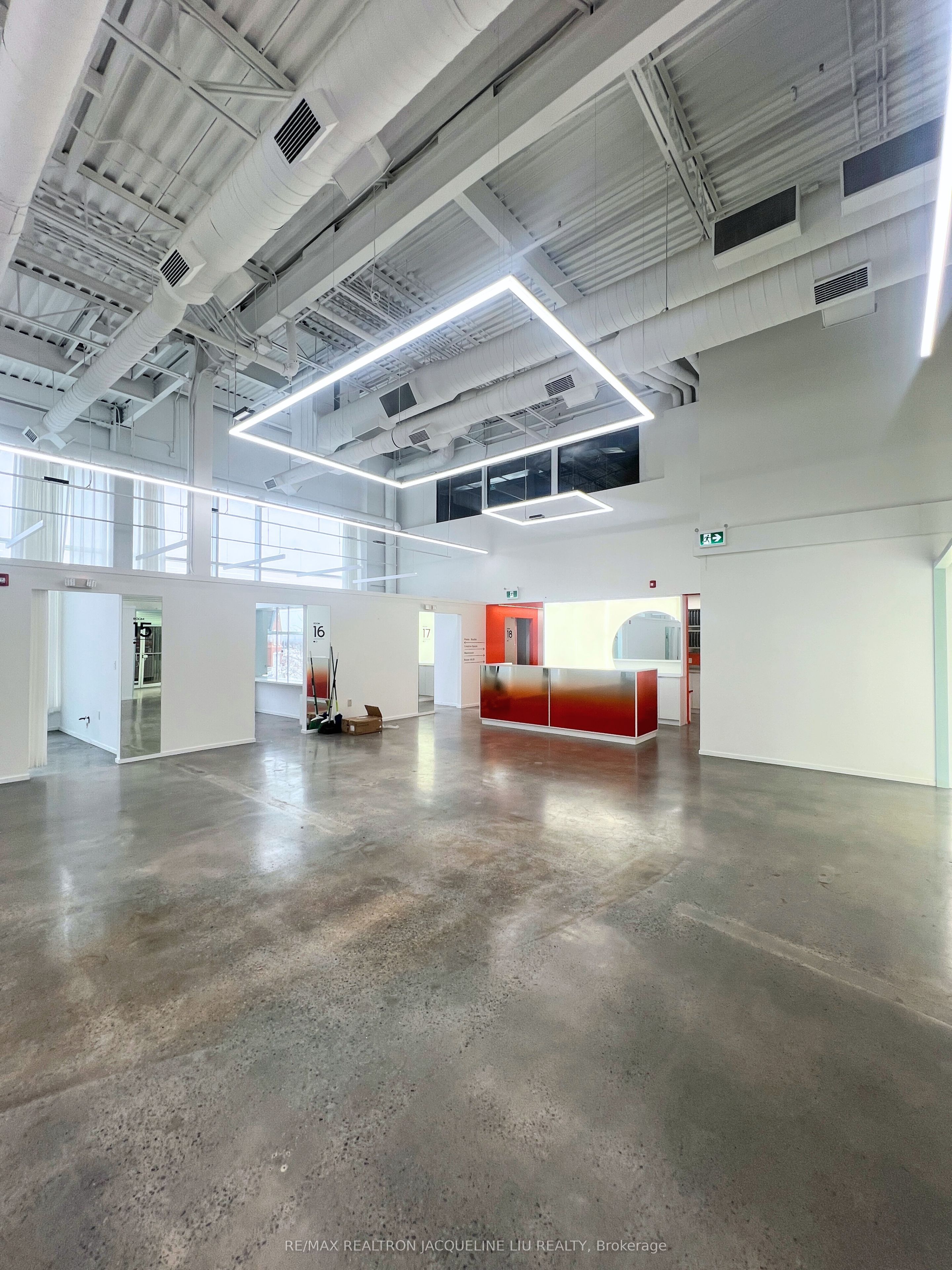 8339 Kennedy Road 2800-06