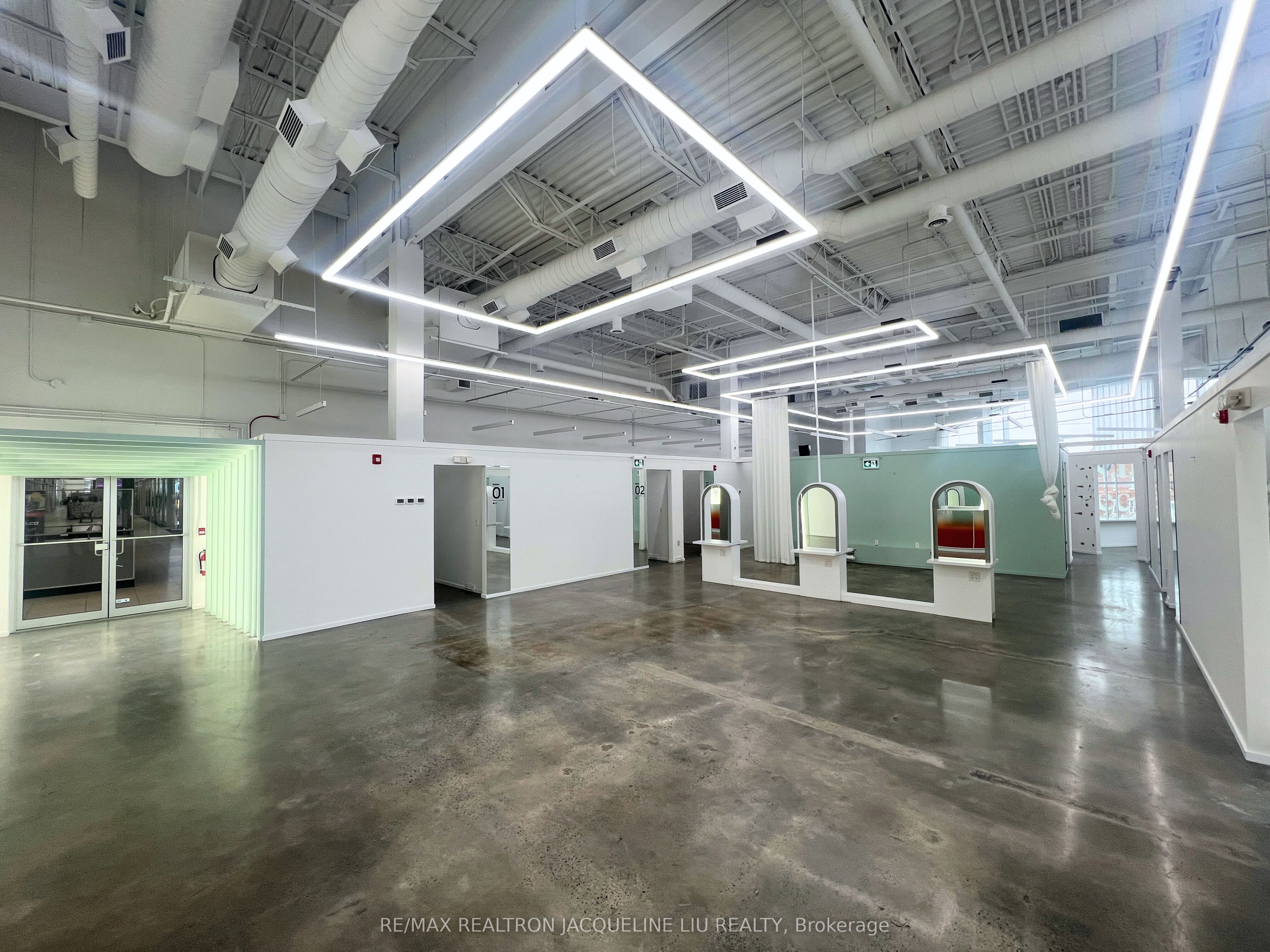 8339 Kennedy Road 2800-06