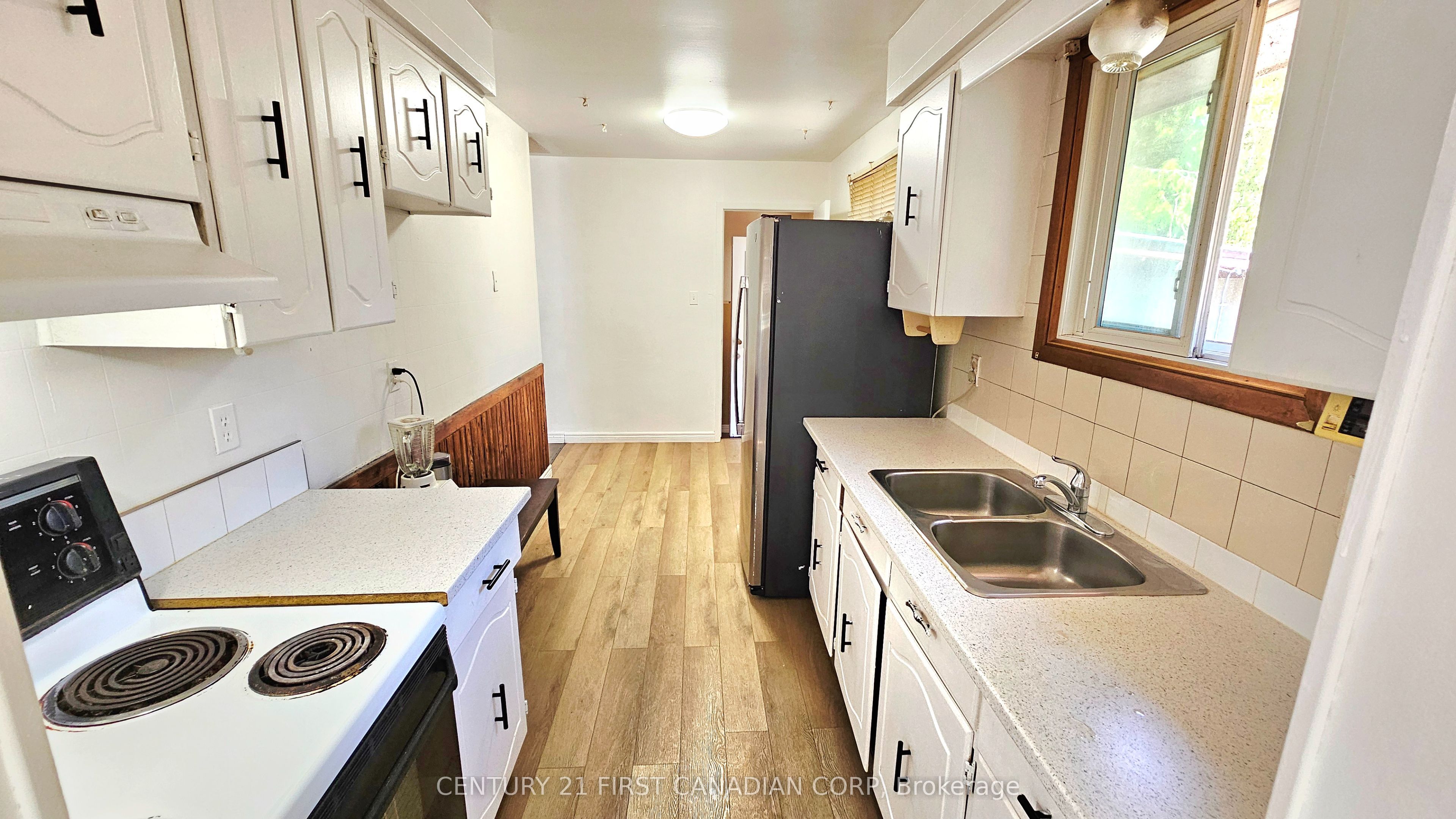 17 Edgemere Crescent