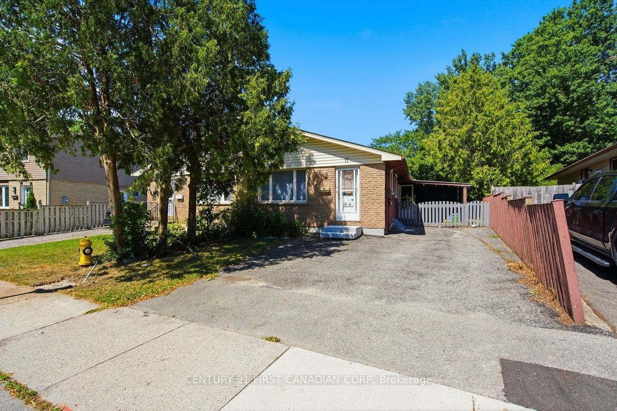 17 Edgemere Crescent