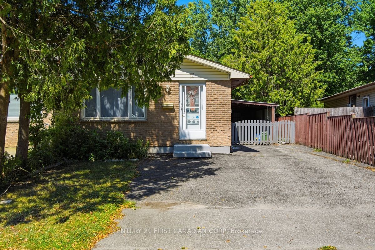 17 Edgemere Crescent