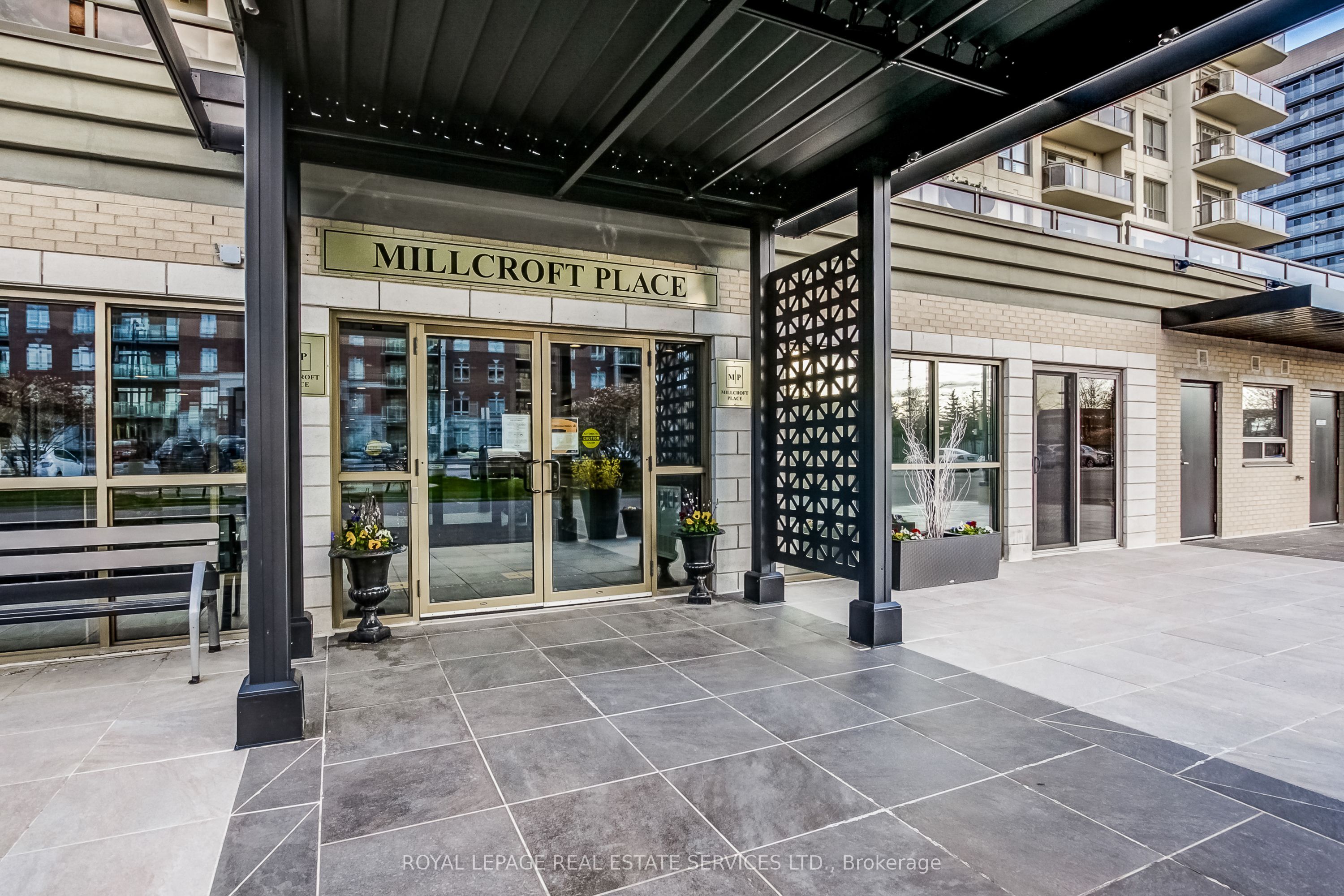 1998 Ironstone Drive 713