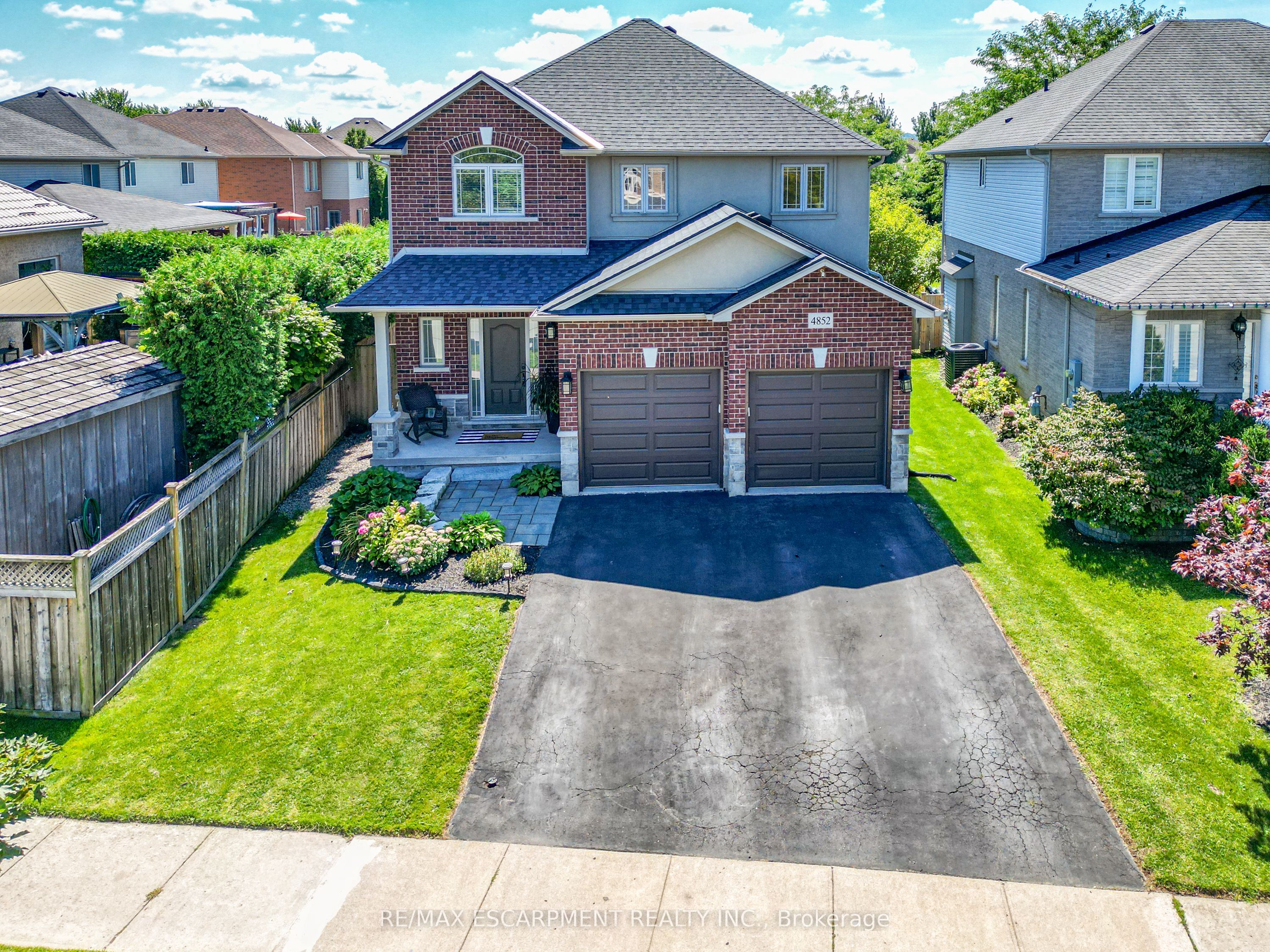 4852 Northgate Crescent