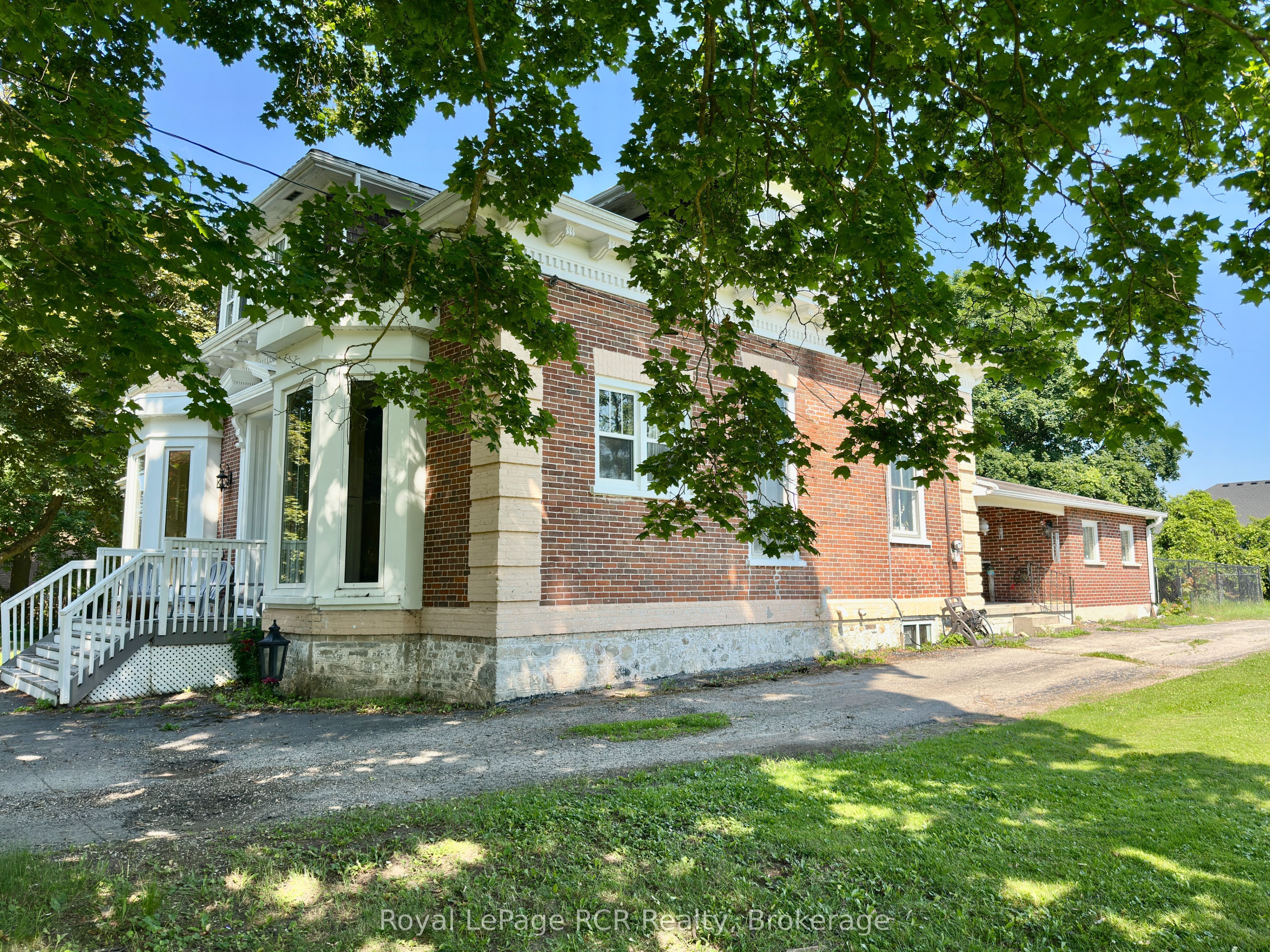 388 Durham Road E