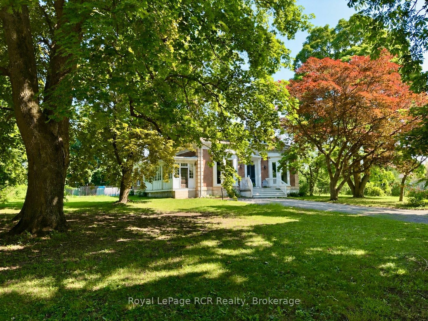 388 Durham Road E