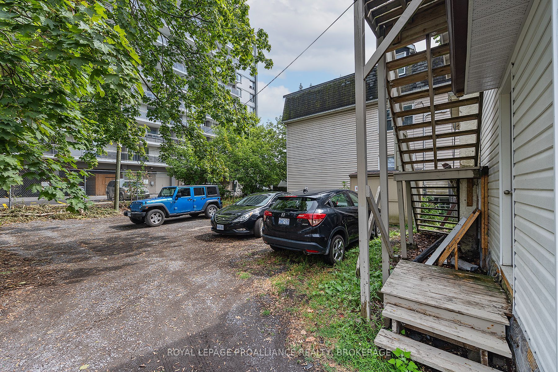 325 Johnson Street