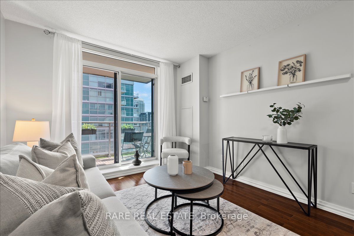 50 Lynn Williams Street 2211