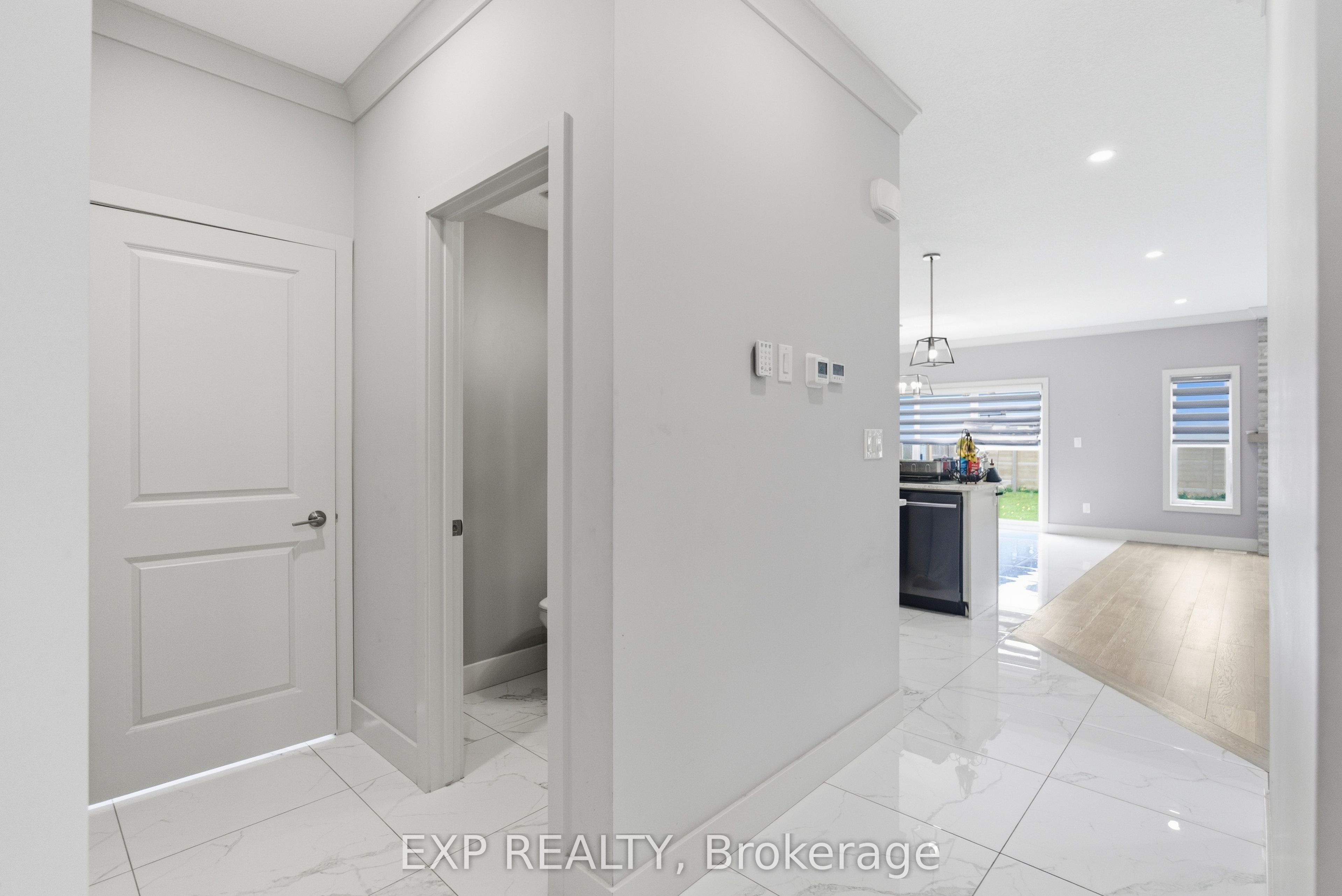 2255 Constance Avenue