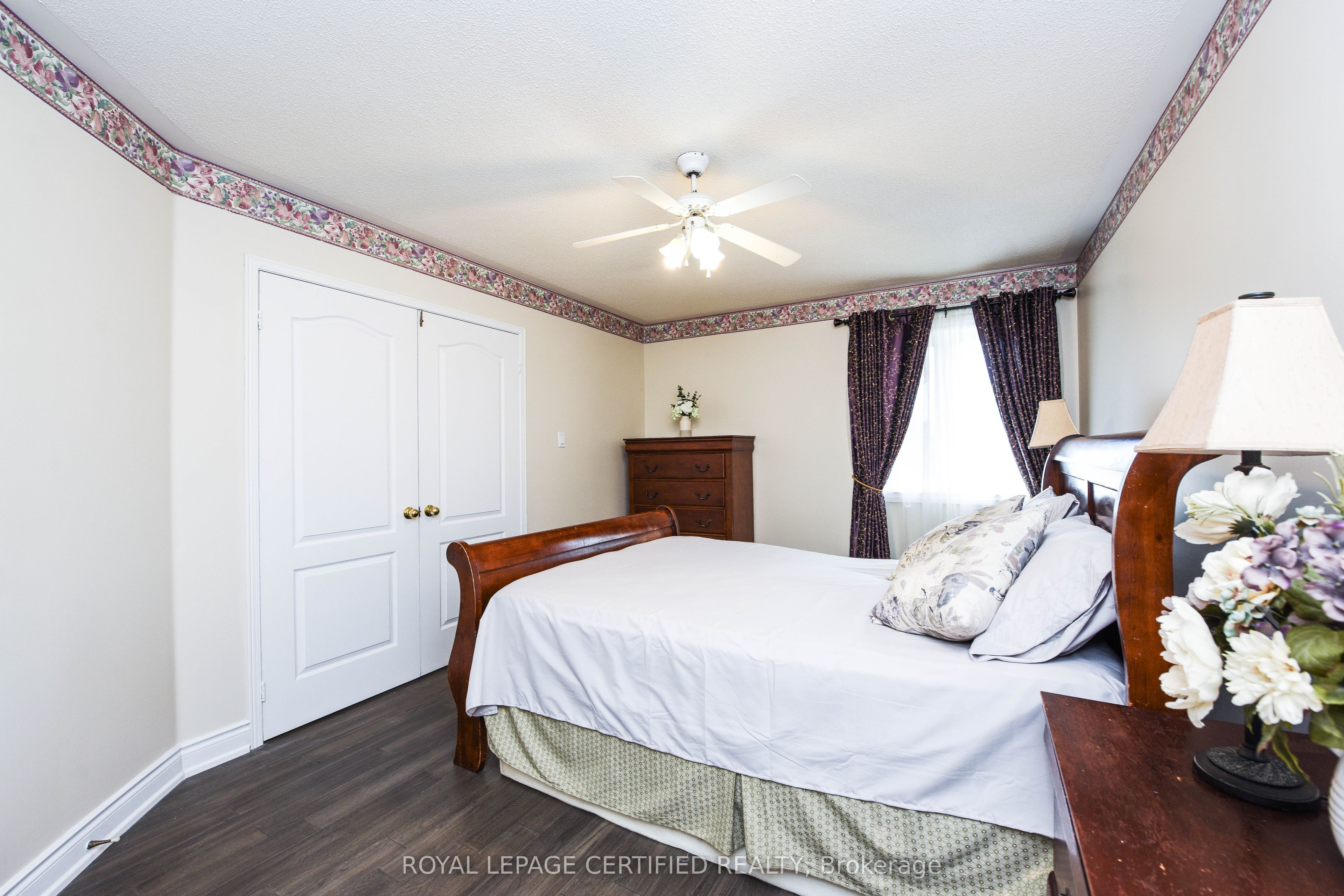 6037 Clover Ridge Crescent