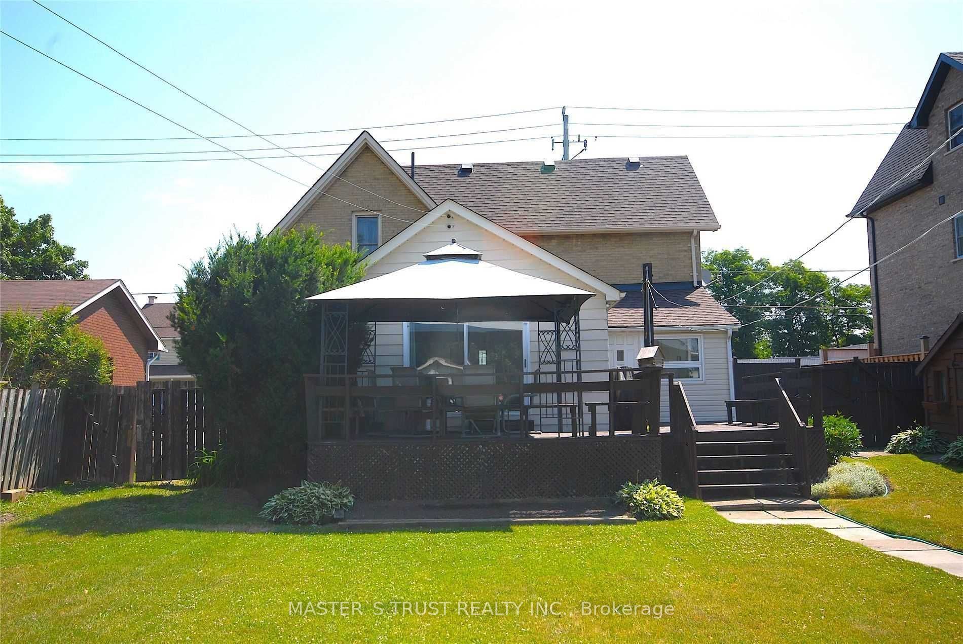 354 Main Street N