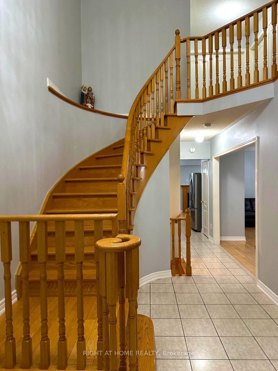 660 Garden Walk