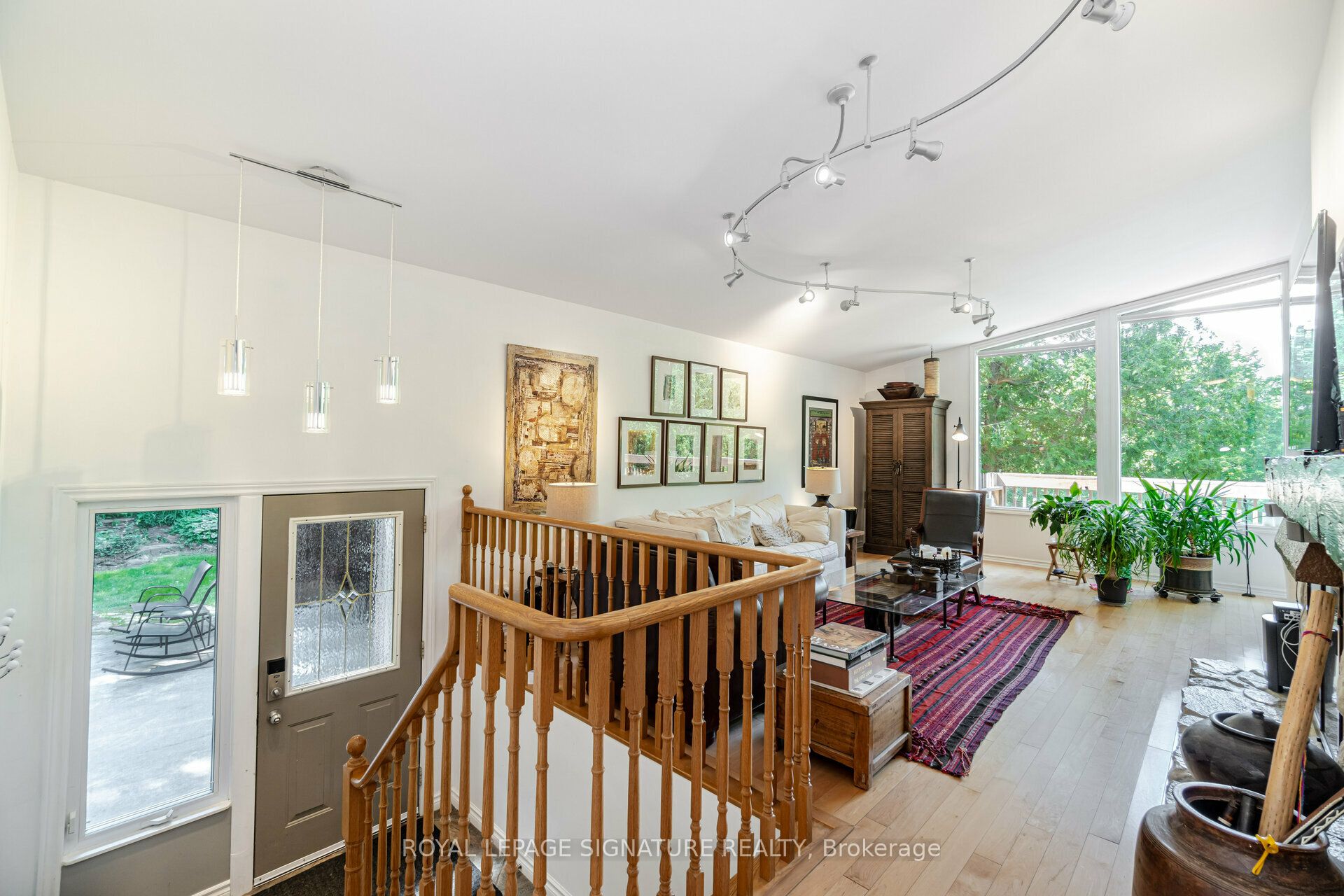 3225 Greenwood Road