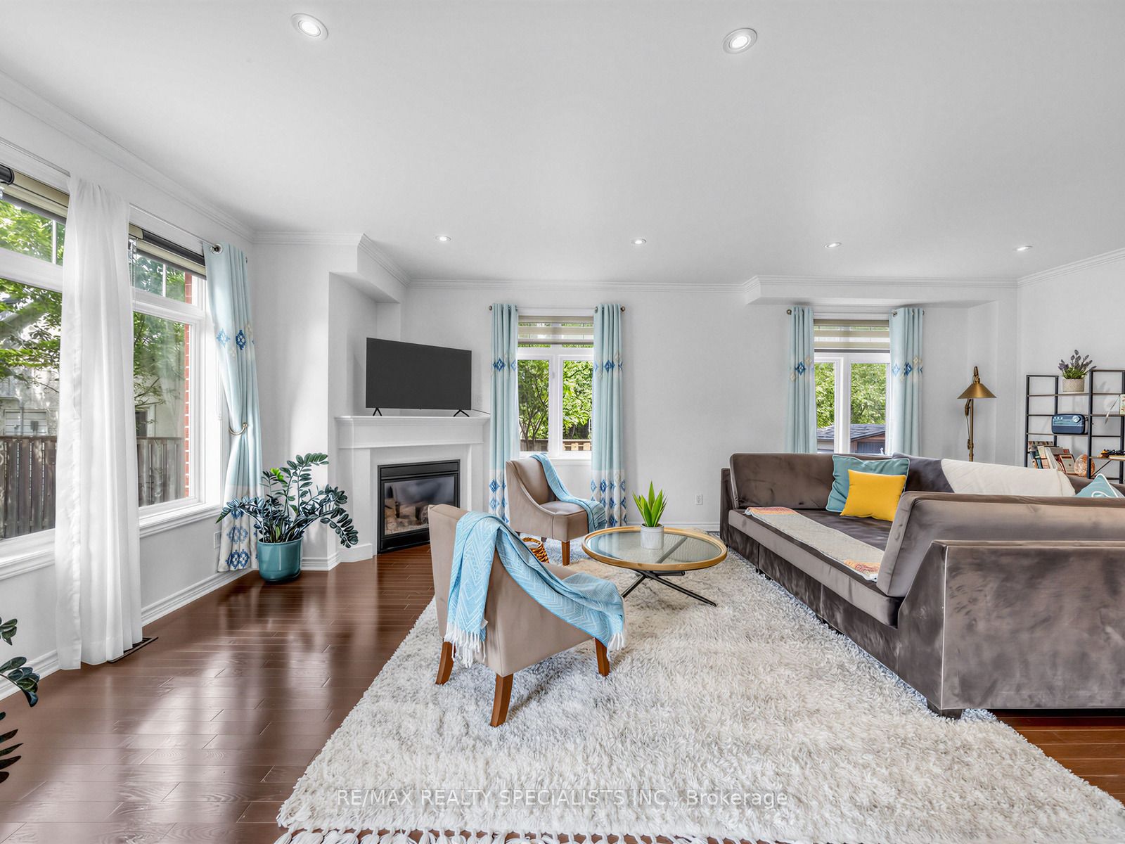2377 Glenwood School Drive