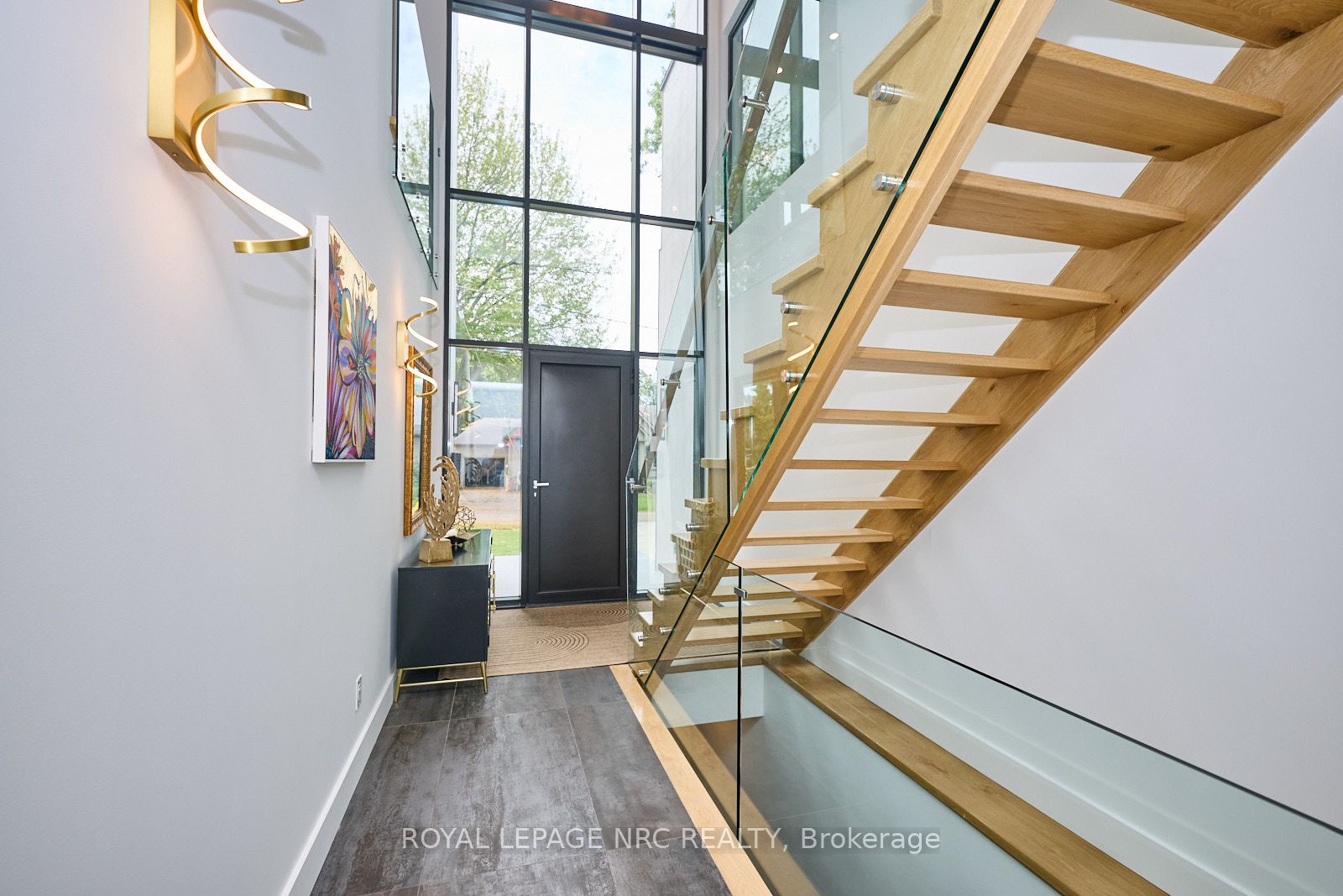 10 Pawling Street