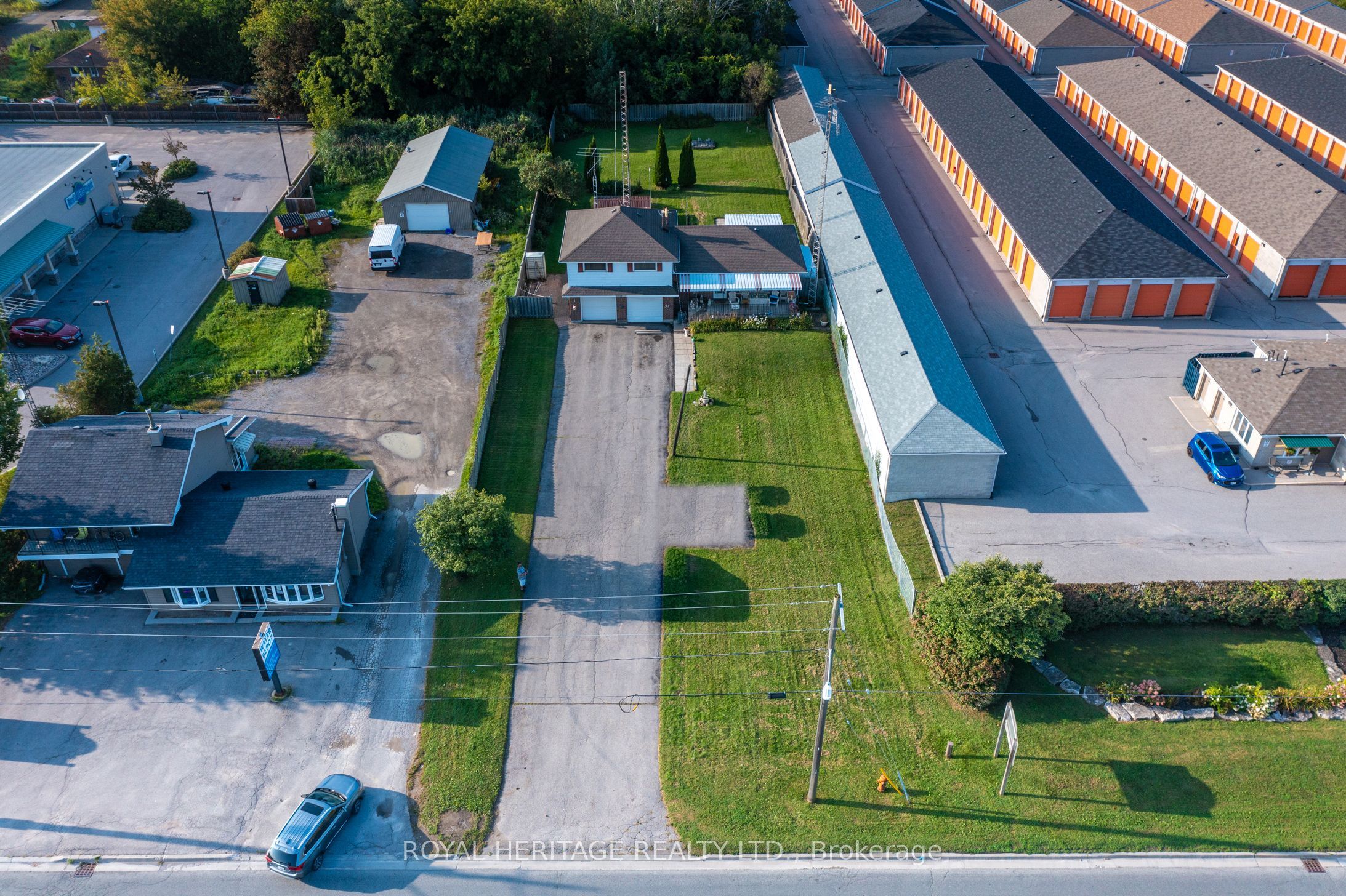1000 Taunton Road E