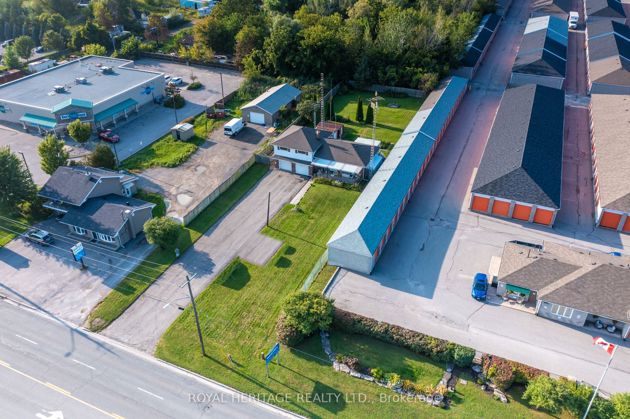 1000 Taunton Road E
