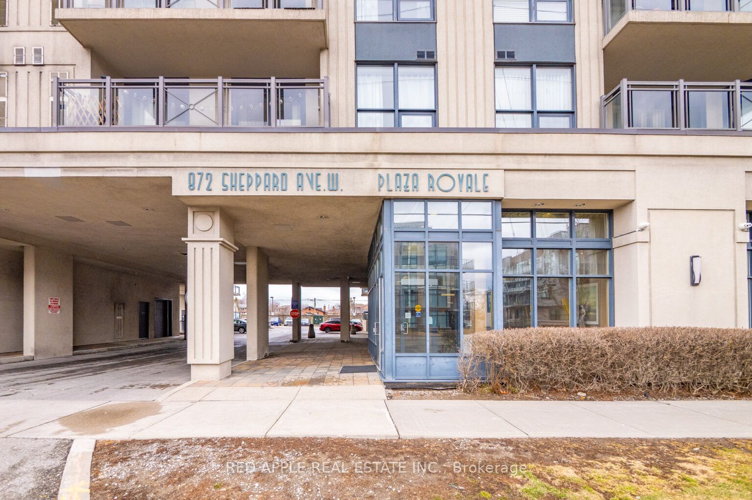 872 Sheppard Avenue W 213