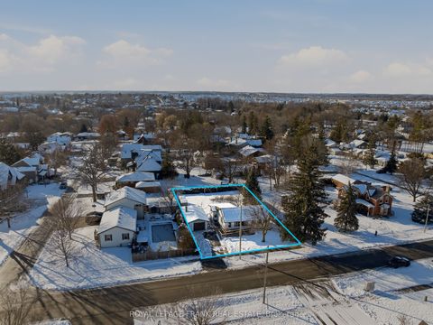 56 Queen Street Whitby ON L1M 1C4