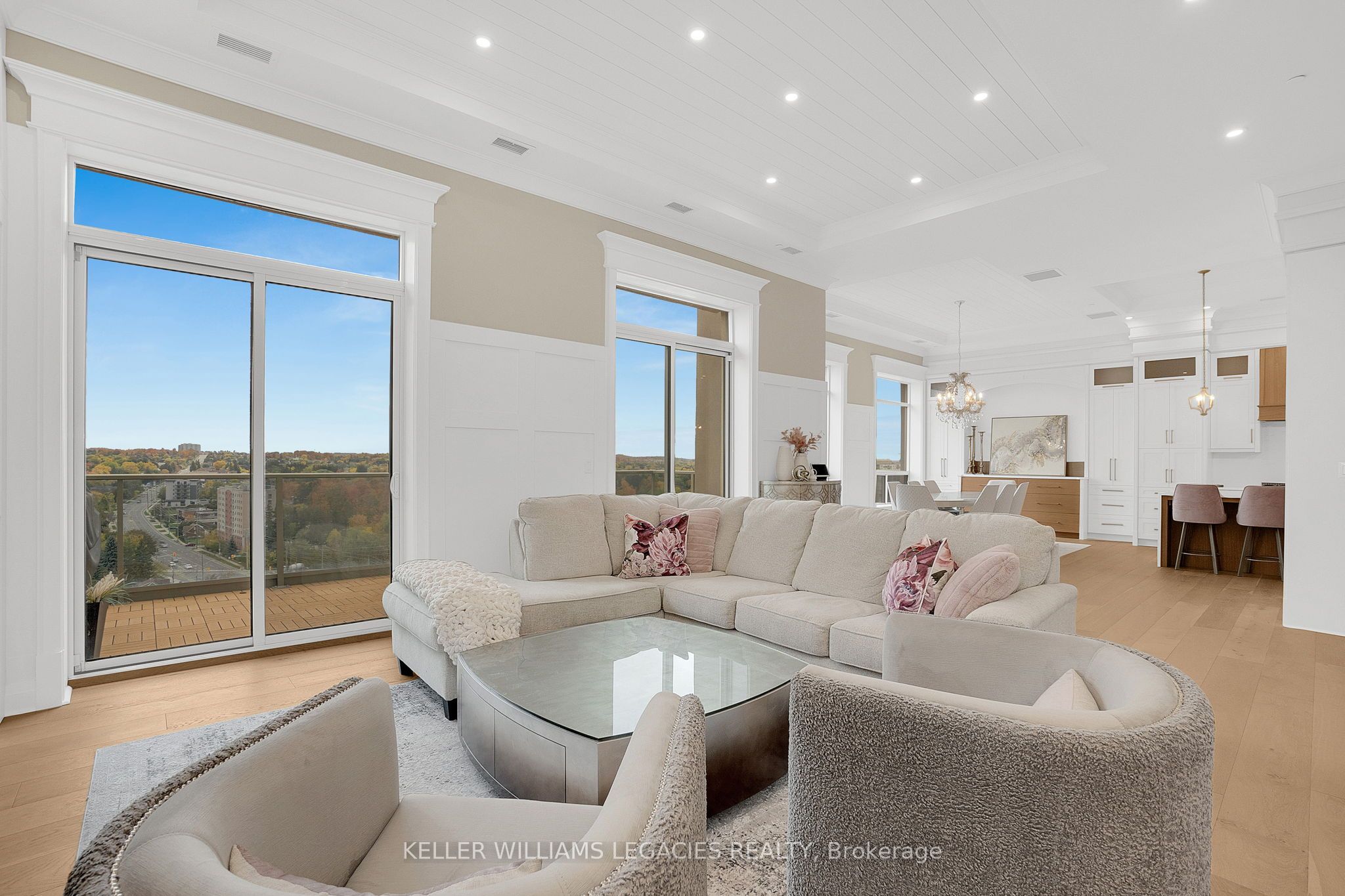 223 Erb Street W 1202