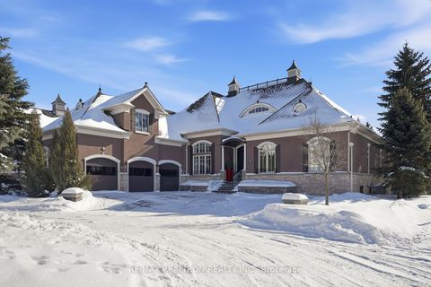 129 Country Club Drive King ON L7B 1M4