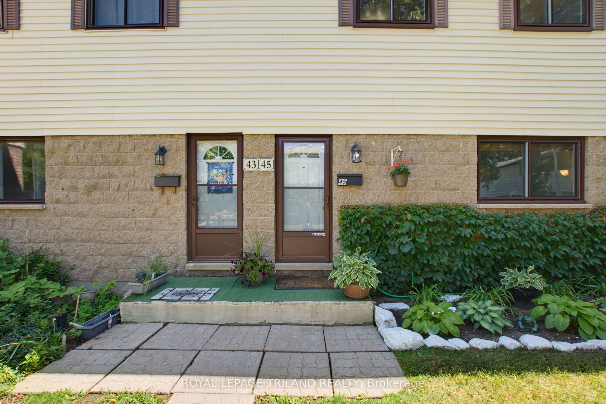 825 DUNDALK Drive 45