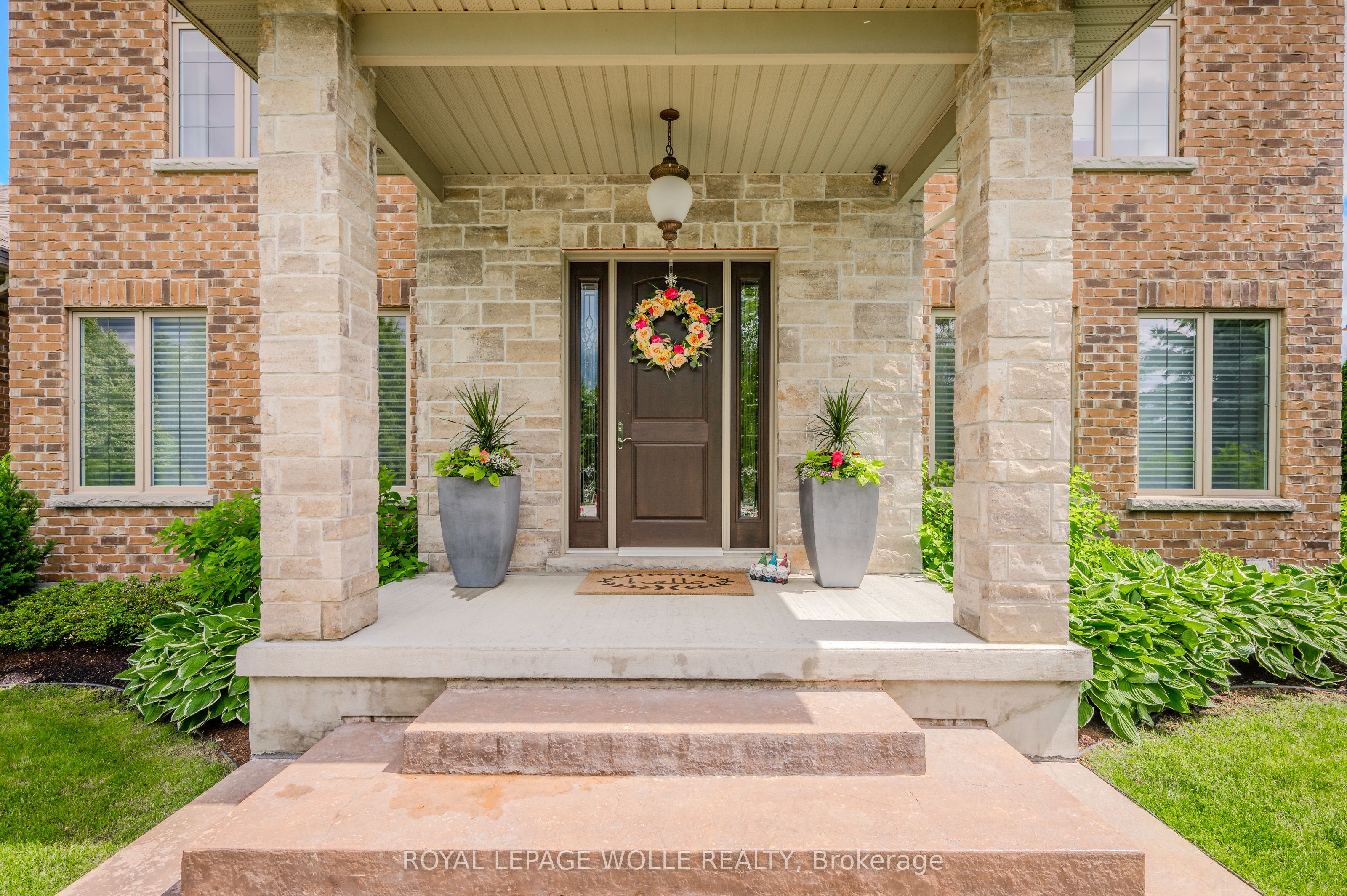 23 Highgrove Court